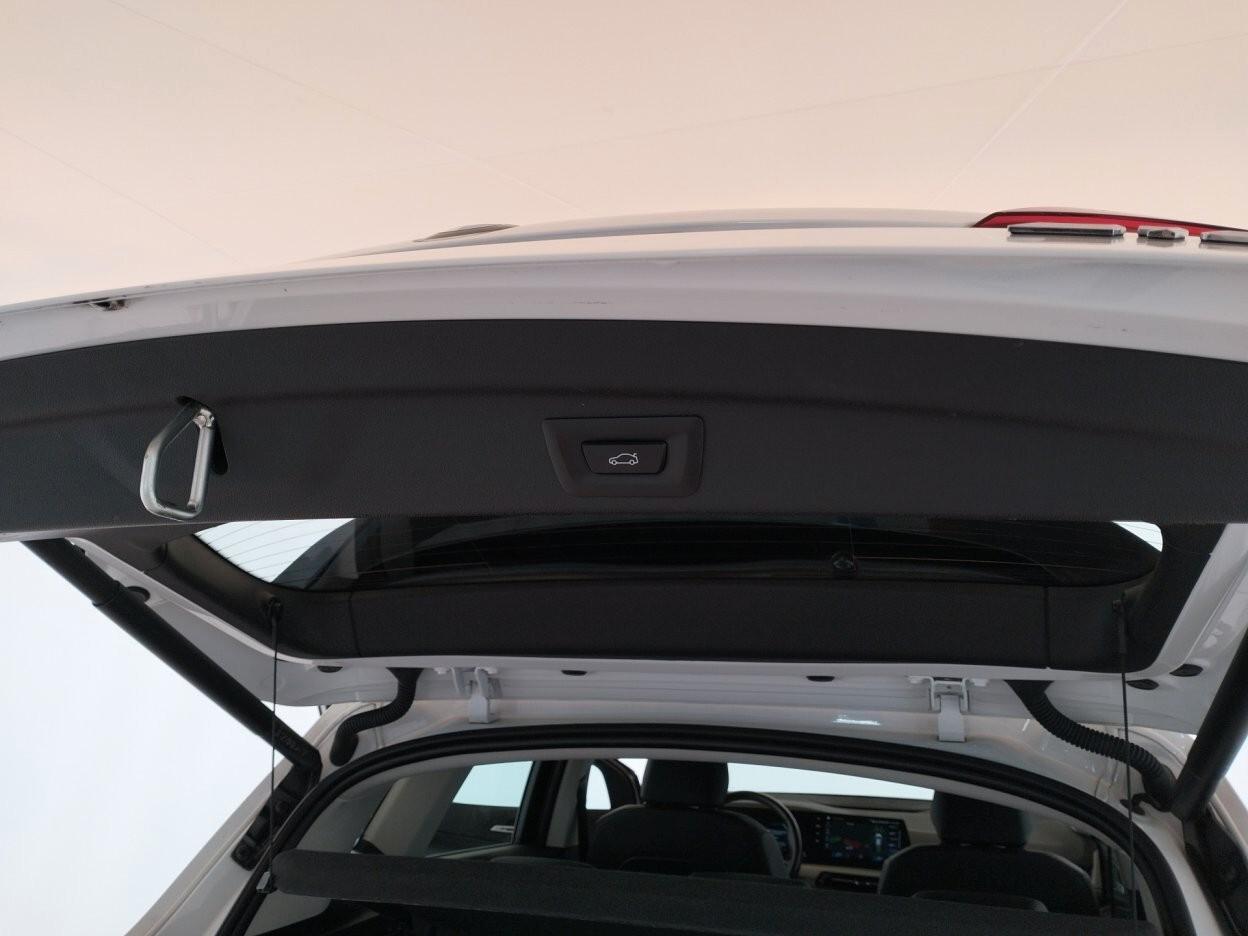 BMW 218d Active Tourer auto