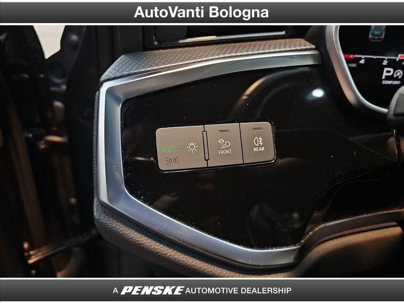 Audi Q3 Q3 35 2.0 tdi Identity Black s-tronic