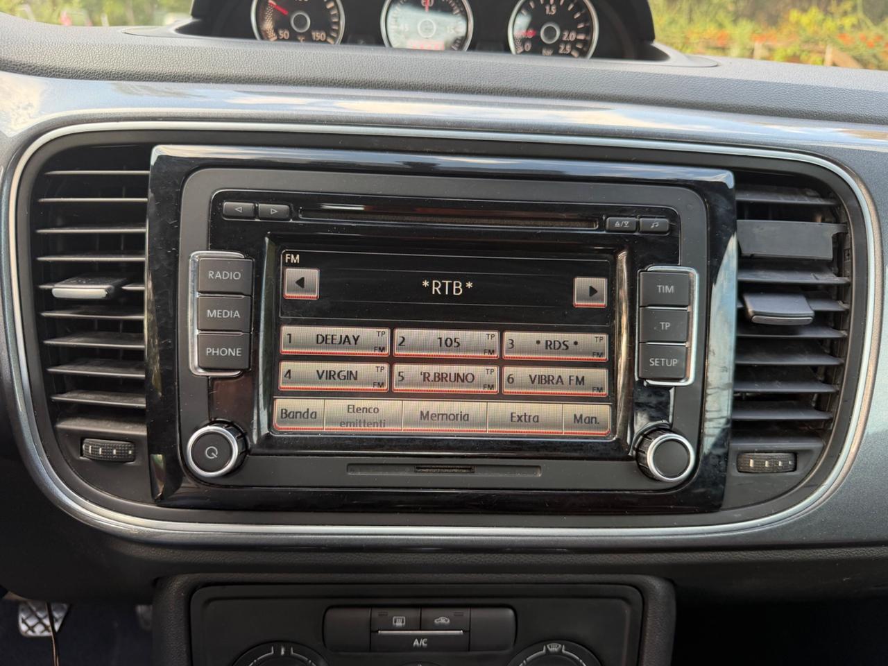 Volkswagen Maggiolino 1.6 TDI Design
