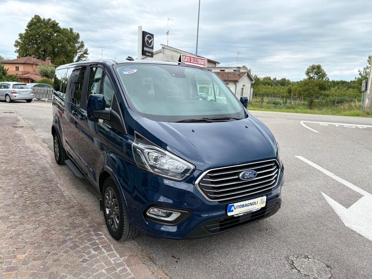 Ford Tourneo Custom 320 TITANIUM 2.0 EcoBlue PL 9 posti UNICO PR.