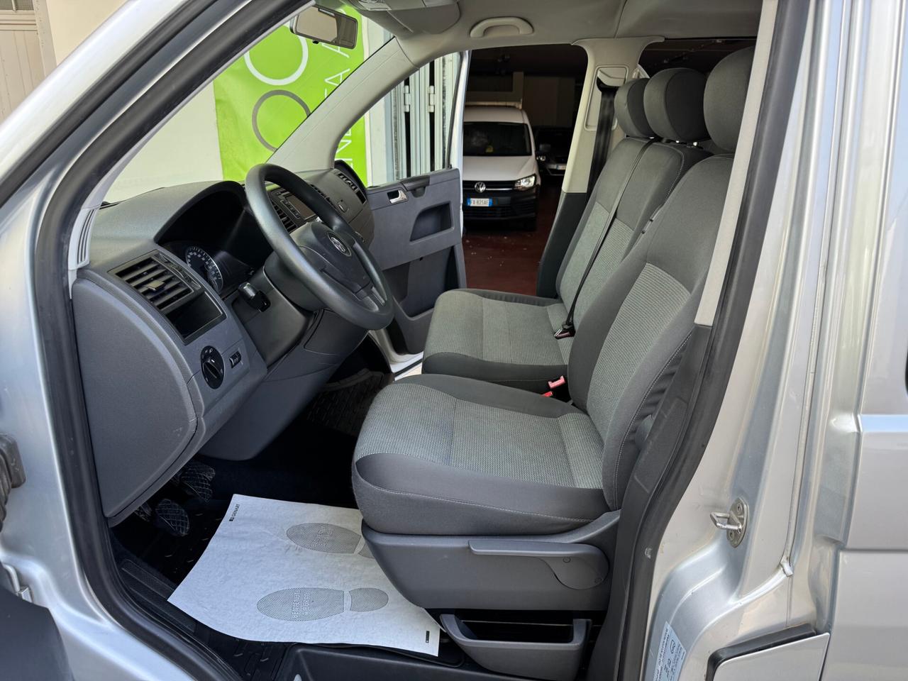 Volkswagen T5 Caravelle PL 9posti GARANZIA 24MESI