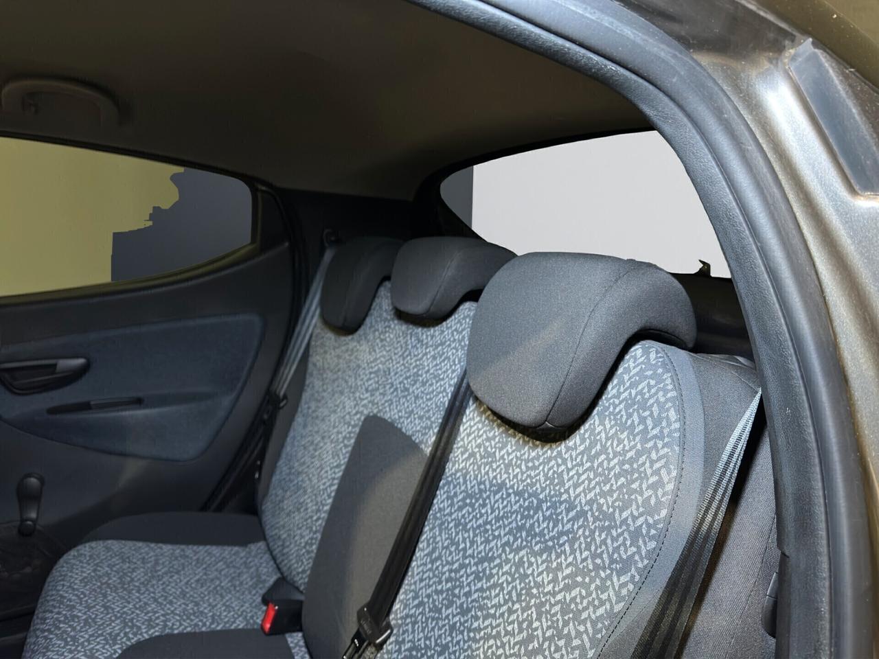 Lancia Ypsilon 1.2 69 CV 5 porte Elefantino