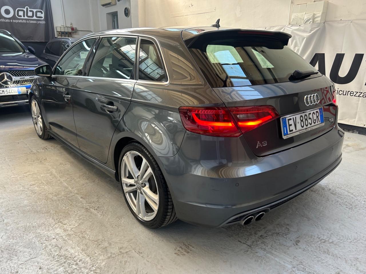 Audi A3 SPB 2.0 TDI S-LINE