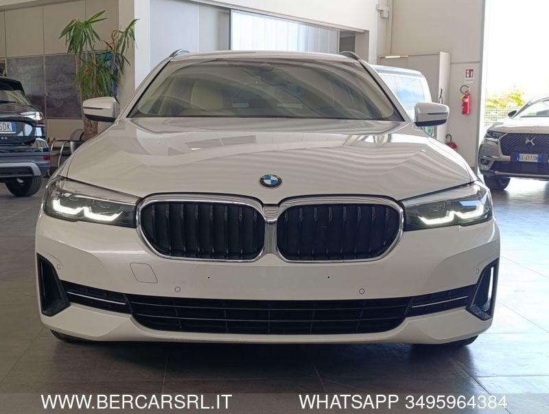 BMW Serie 5 520d 48V Touring Business*SEDILI RISCALDATI*TELECAMERA*PDC*FULL LED*GANCIO TRAINO*