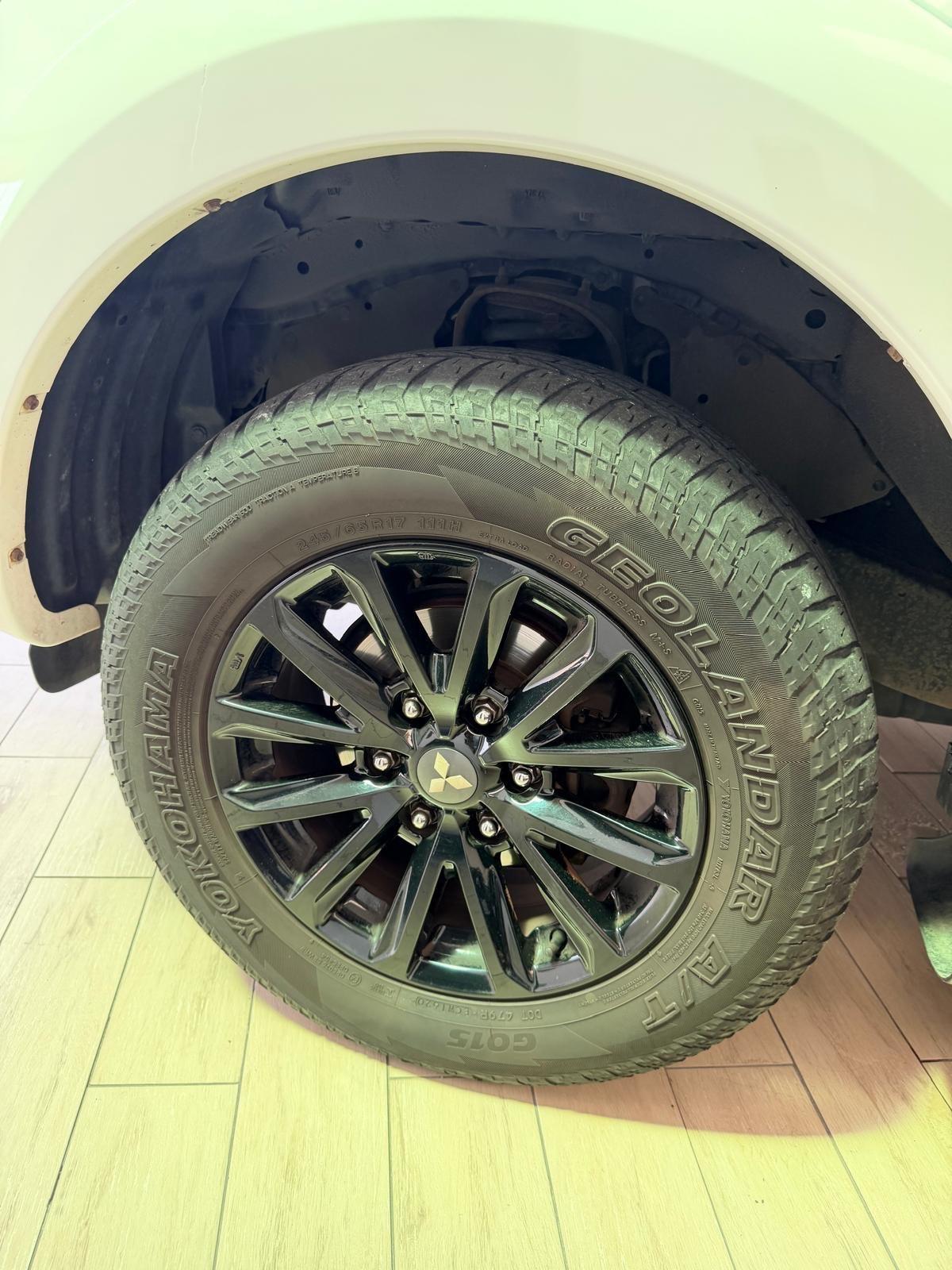 Mitsubishi L200 Doppia Cabina Full Optional