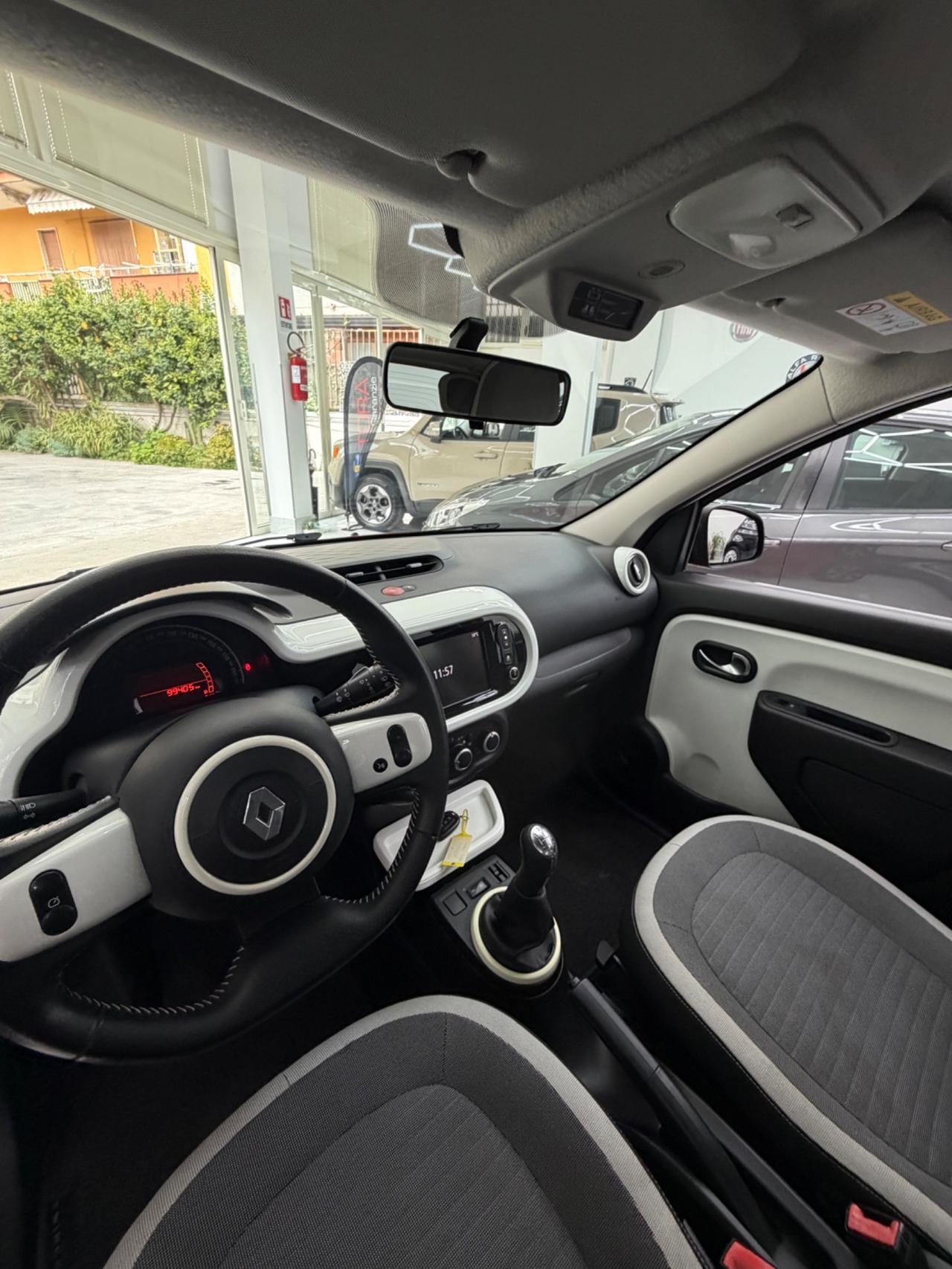 Renault Twingo SCe Lovely