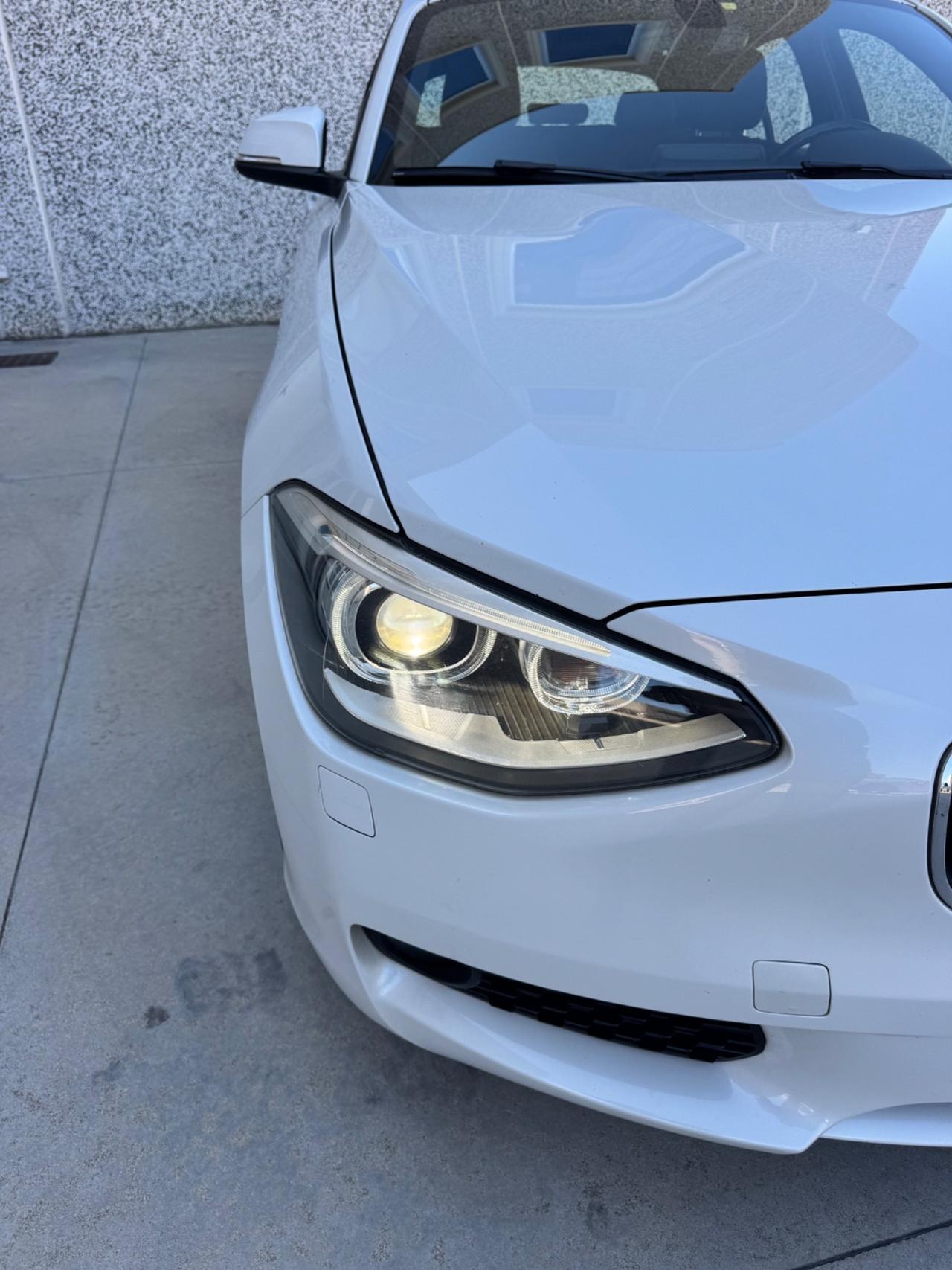 Bmw 118 118d 5p. Unique