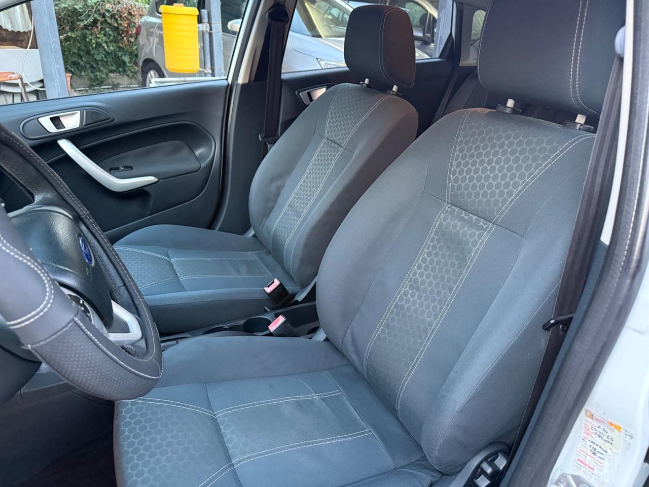 Ford Fiesta 1.4 TDCi 70CV 5 porte Titanium Km Certif