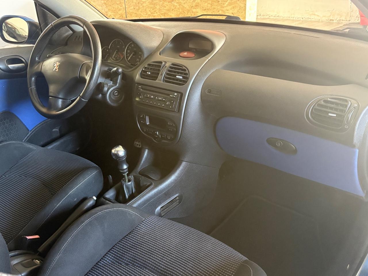 Peugeot 206 1.6 16V CC
