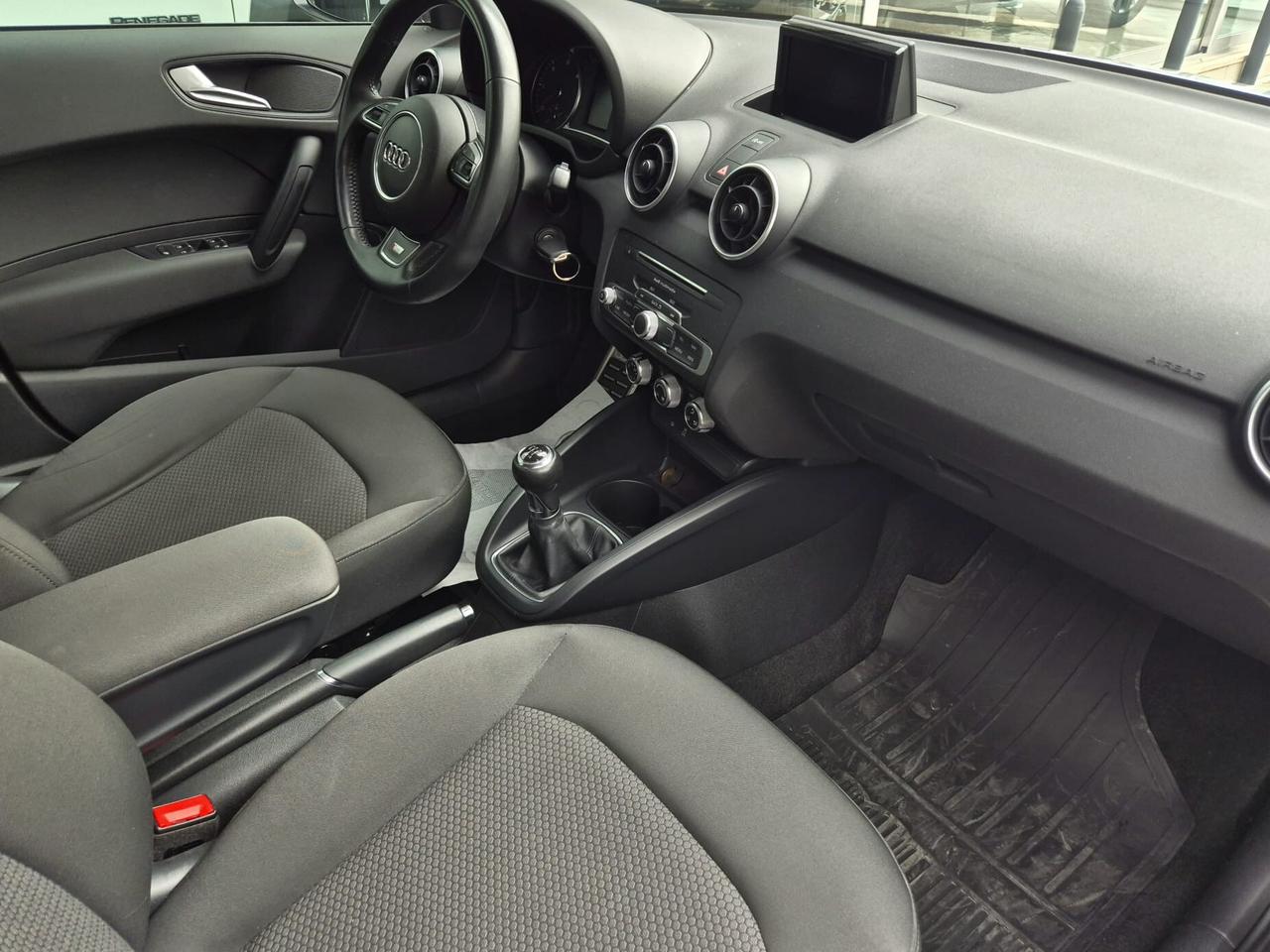 Audi A1 1.4 TDI S-LINE