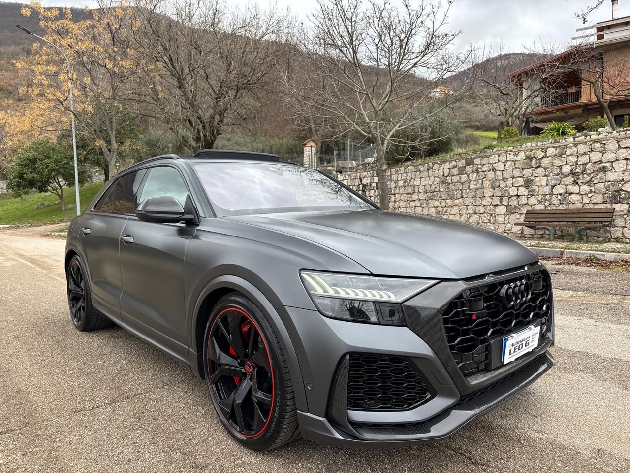 Audi Q8 RS TFSI V8 quattro tiptronic