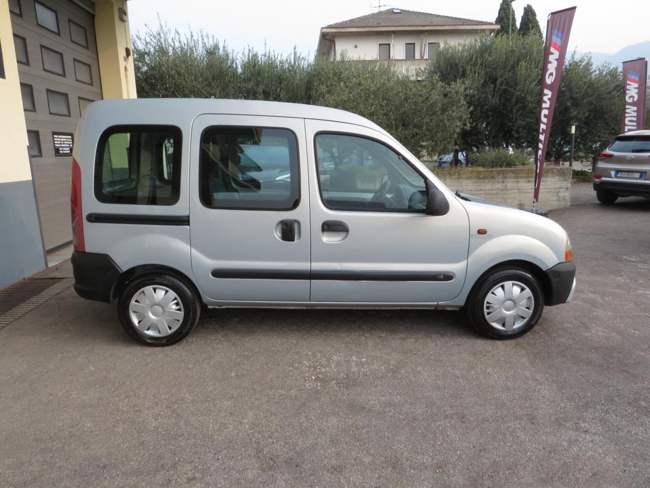 Renault Kangoo 1.2 60cv. meccanica ottima. gomme nuove.