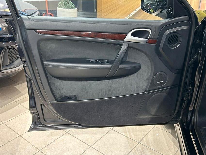 Porsche Cayenne 4.8 GTS