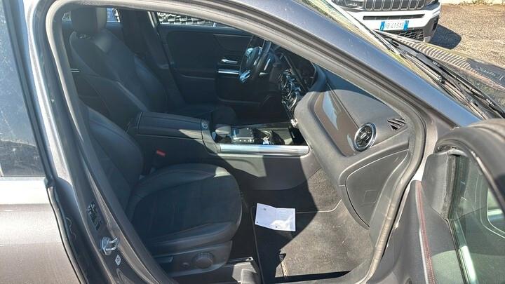 Mercedes-benz B 180 d Automatic AMG Line Premium Plus Navi Pdc UNIPRO IVA DEDUCIBILE