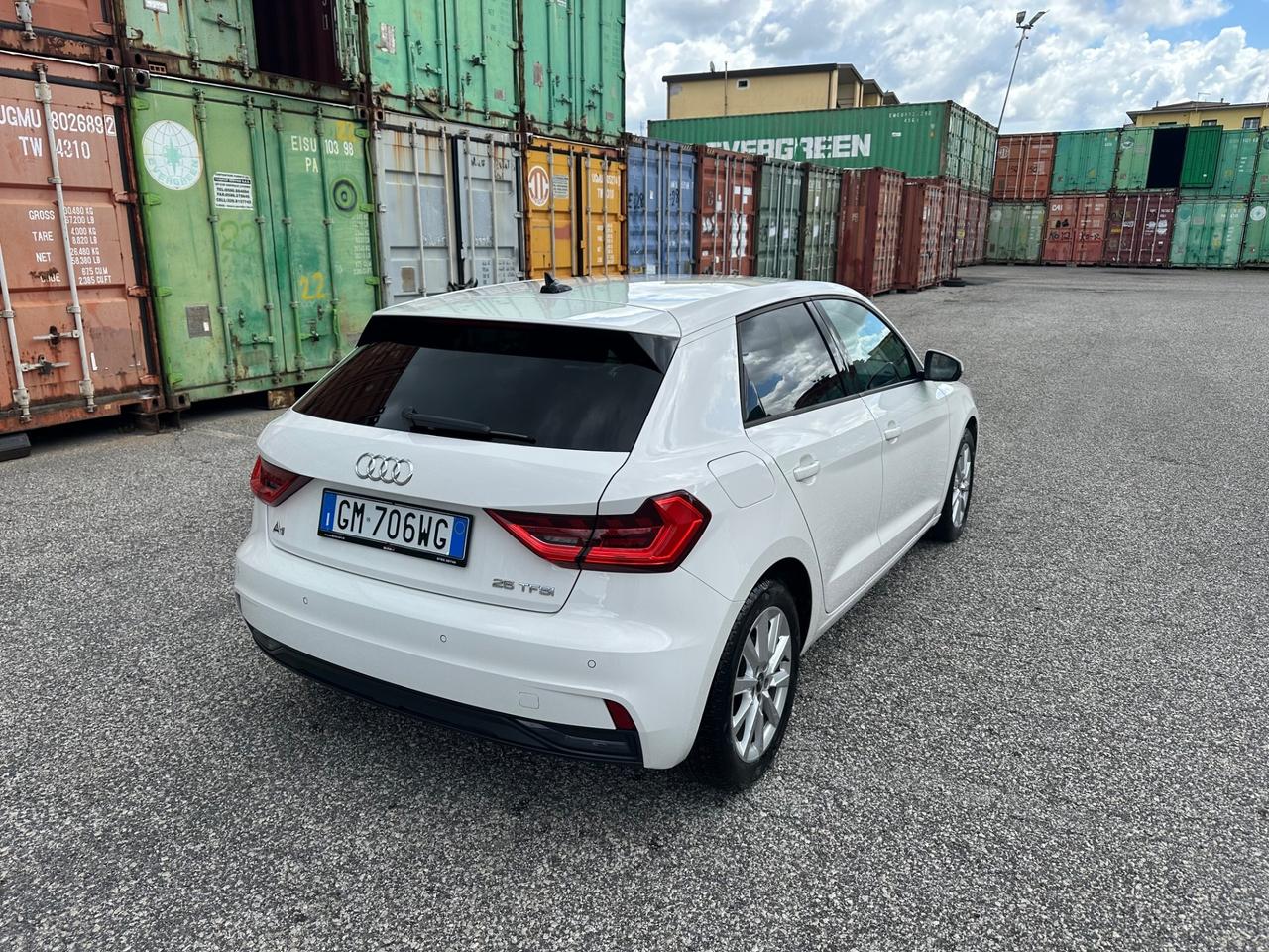 Audi A1 SPB 25 TFSI Identity Black AUTOM