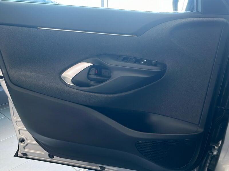 Toyota Yaris Cross 1.5 Hybrid 5p. E-CVT Trend