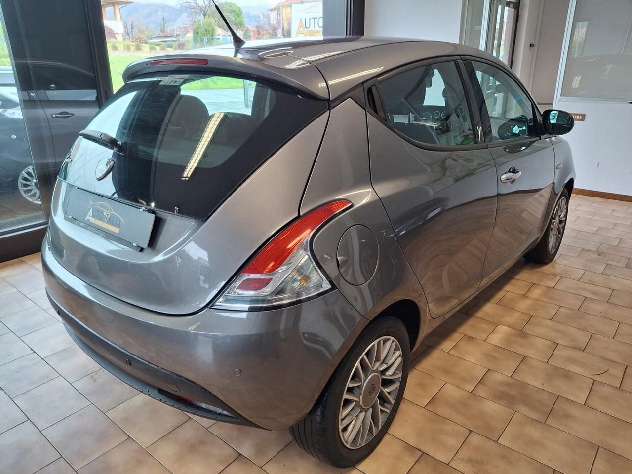 Lancia Ypsilon 1.3 mjt*NEOPATENTATI