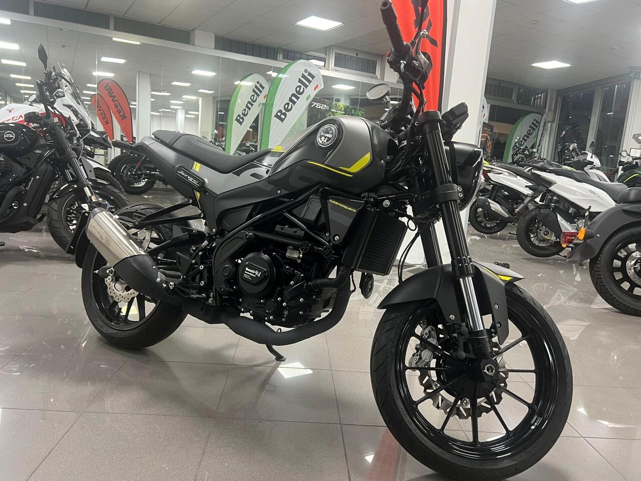 Benelli Leoncino 250