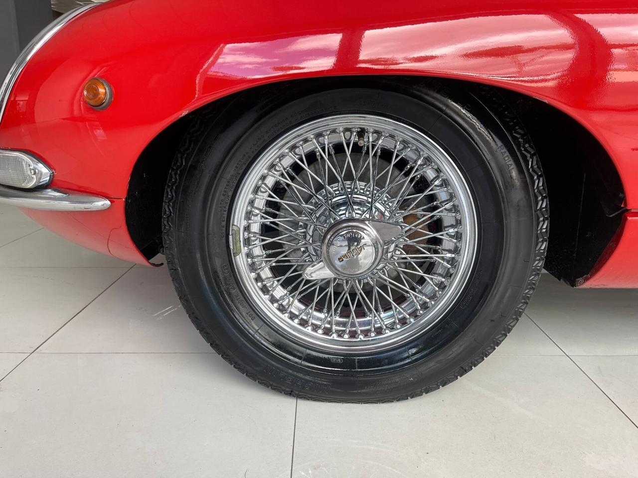 Jaguar E-Type Cabrio da 265 Cv