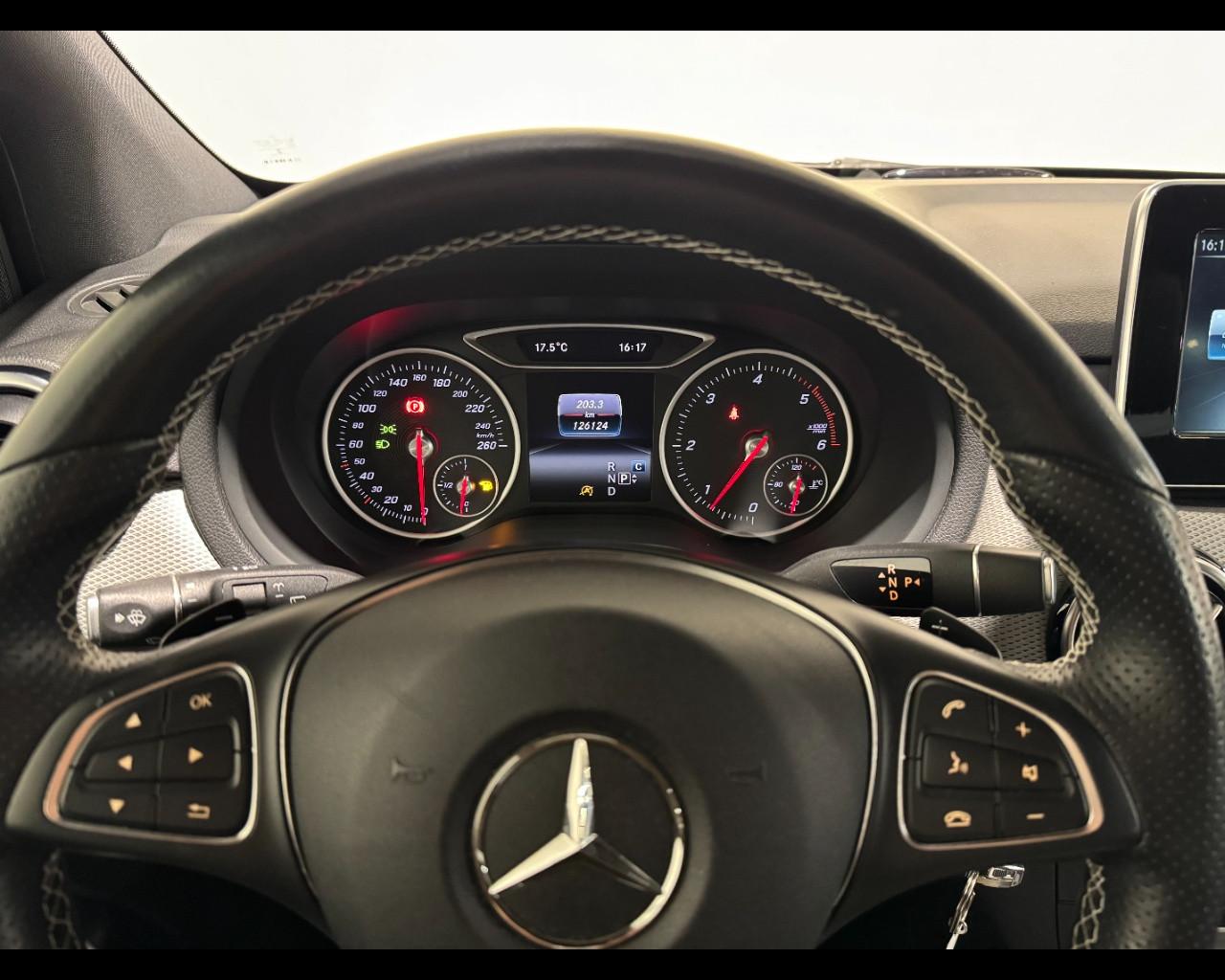 Mercedes-Benz CLASSE B 200D AUTO. 4MATIC PREMIUM NEXT