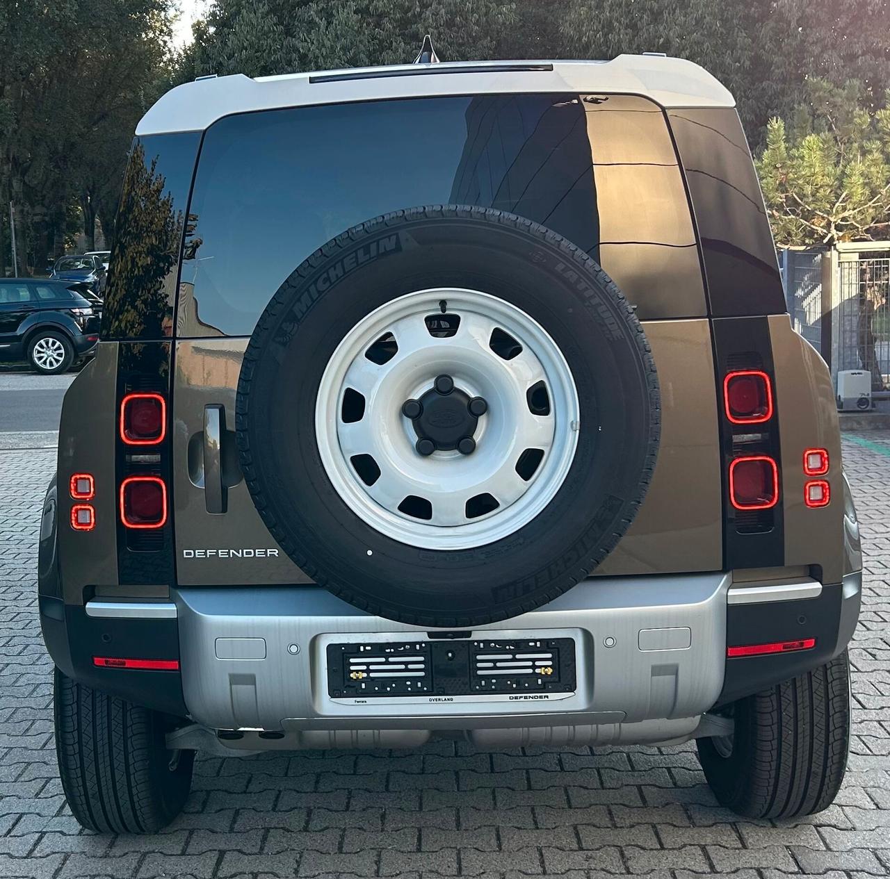 Land Rover Defender 110 3.0D I6 200 CV AWD Auto S