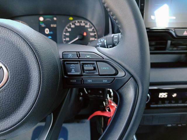 TOYOTA Yaris 1.5 Hybrid 5 porte Active