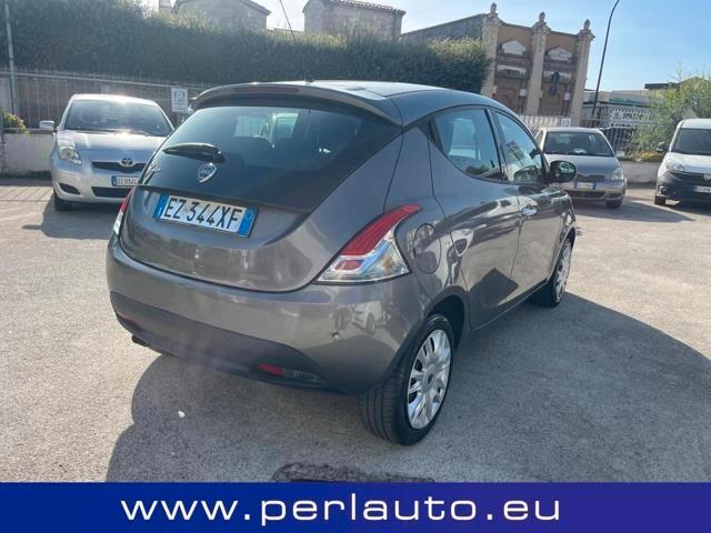 Lancia Ypsilon 1.2 69 CV 5 porte Gold