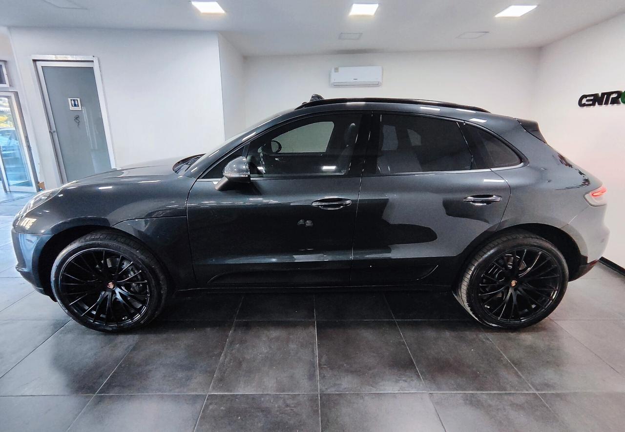Porsche Macan 2.0 245cv Tetto Led