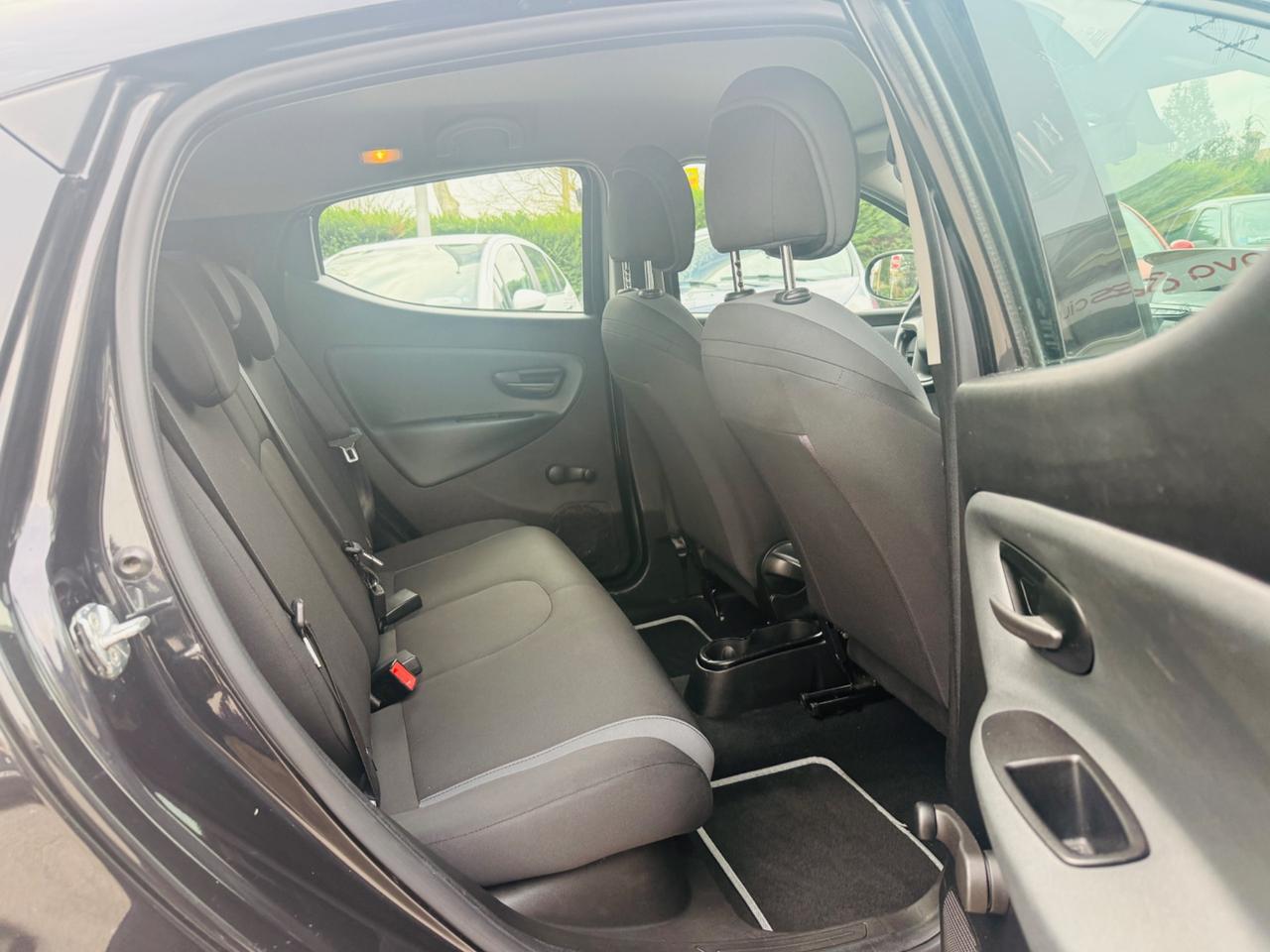 Lancia Ypsilon 1.2 69 CV 5 porte GPL Ecochic Gold