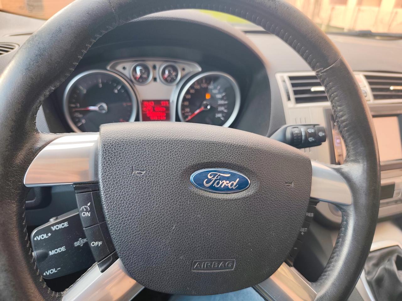 Ford Kuga 2.0 TDCi 136 CV 4x4 Titanium DPF