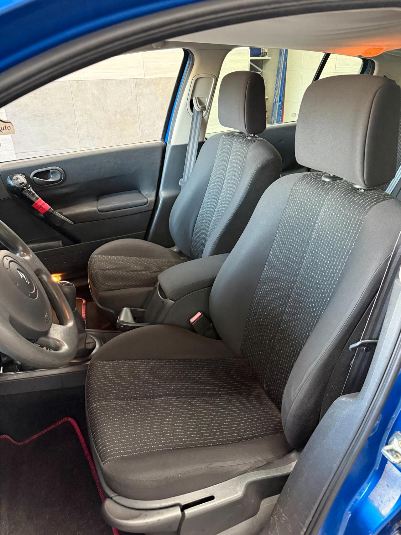 Renault Megane Mégane 1.4 16V 5 porte Pack Authentique