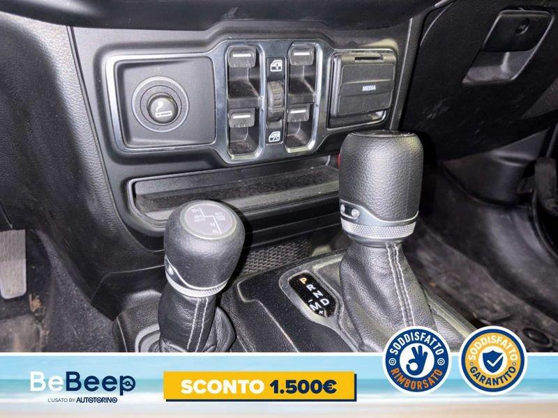 Jeep Wrangler UNLIMITED 2.0 TURBO SAHARA AUTO