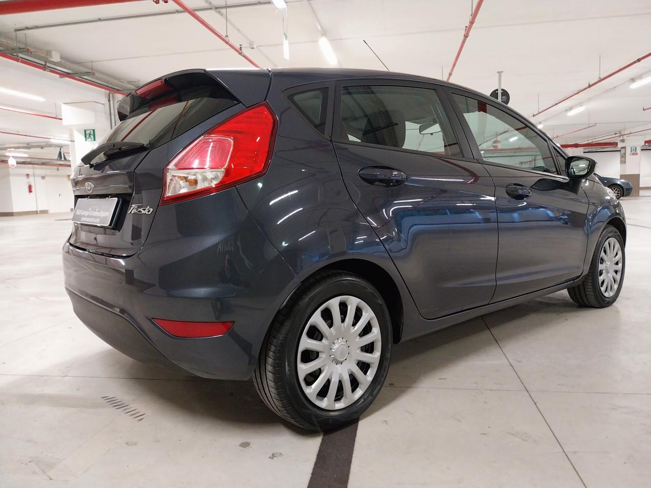 Ford Fiesta 1.5 TDCi 75CV 5 porte - ok neopatentati