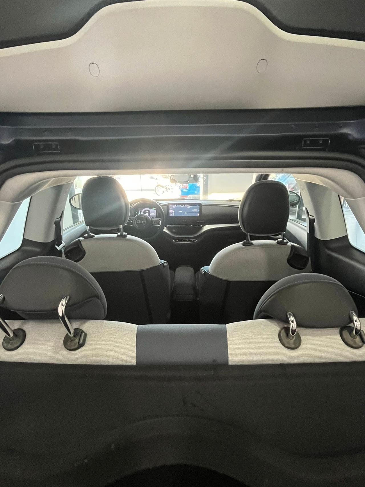 Fiat 500 500e Berlina 42 kWh Icon