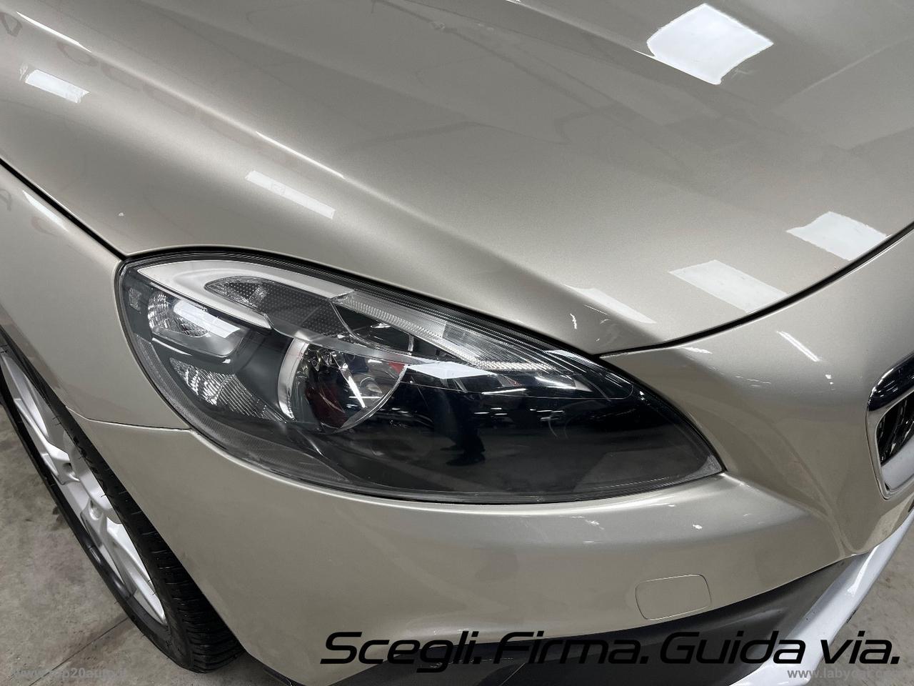 VOLVO V40 Cross Country D2 Geartronic Business