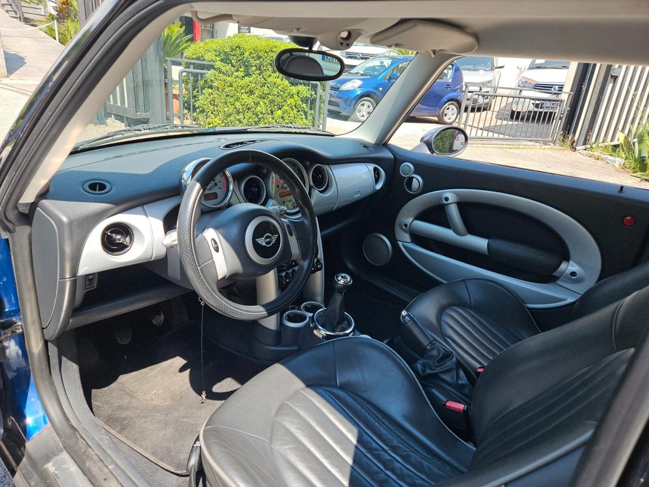 Mini 1.6 16V One de luxe