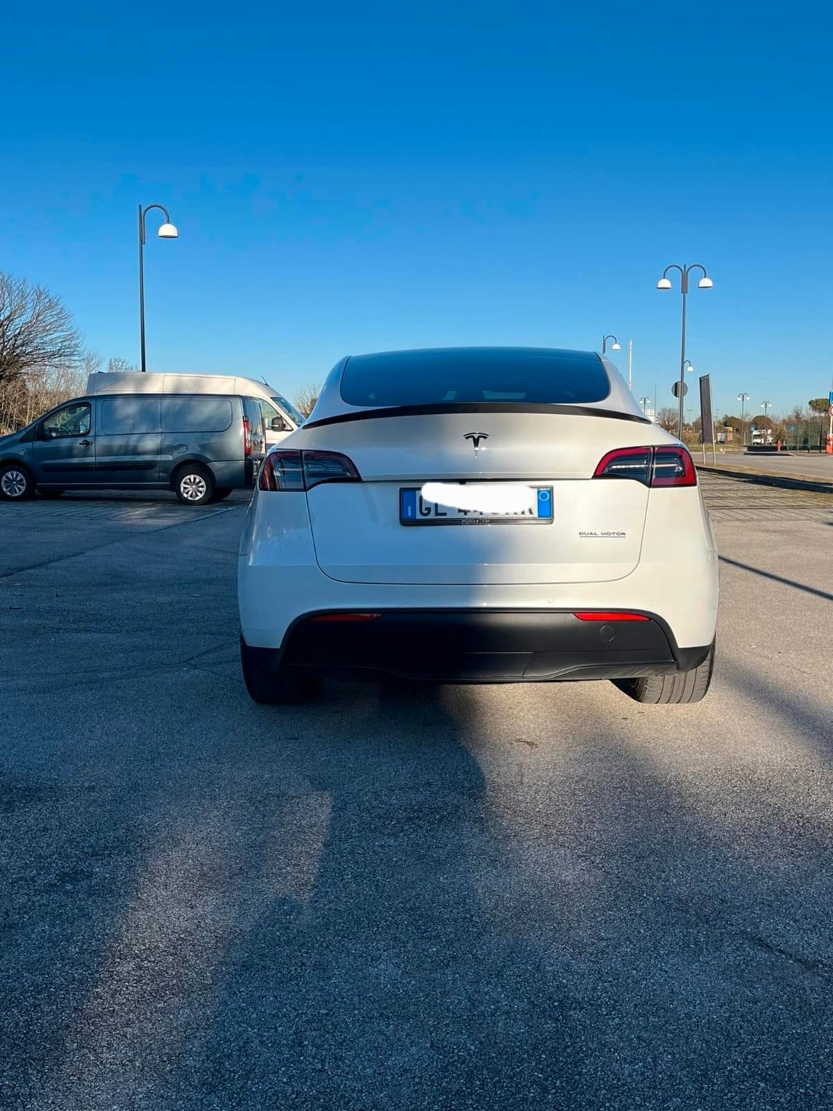 Tesla Model Y Model Y Performance AWD