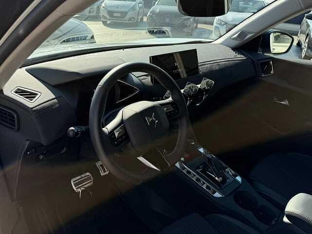 DS DS 3 3 BlueHDi 130 aut. Performance Line