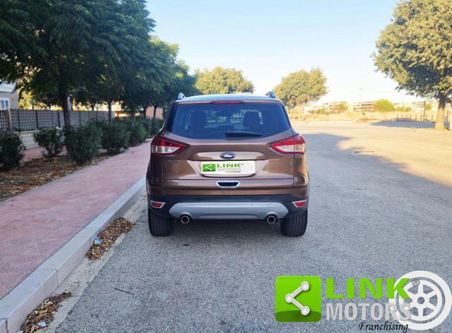 FORD Kuga 2.0 TDCI 140 CV 2WD Titanium