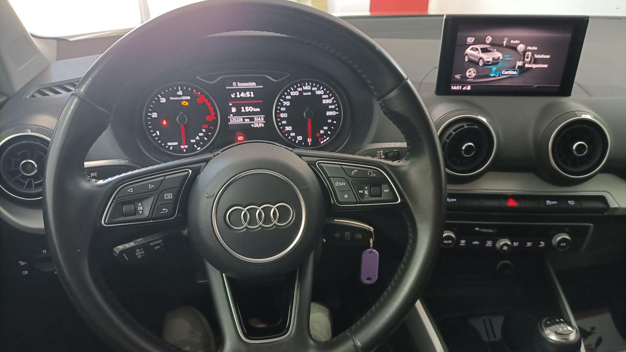 Audi Q2 30 TDI Identity Black