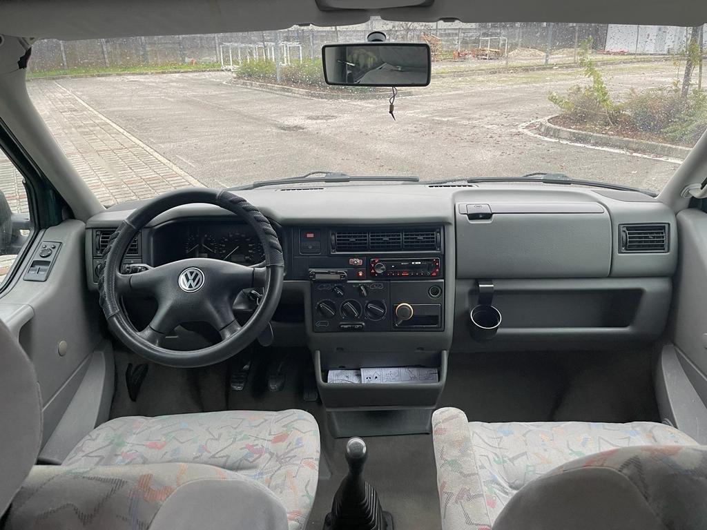Volkswagen T4 Multivan 2.5 TDI – 102 CV