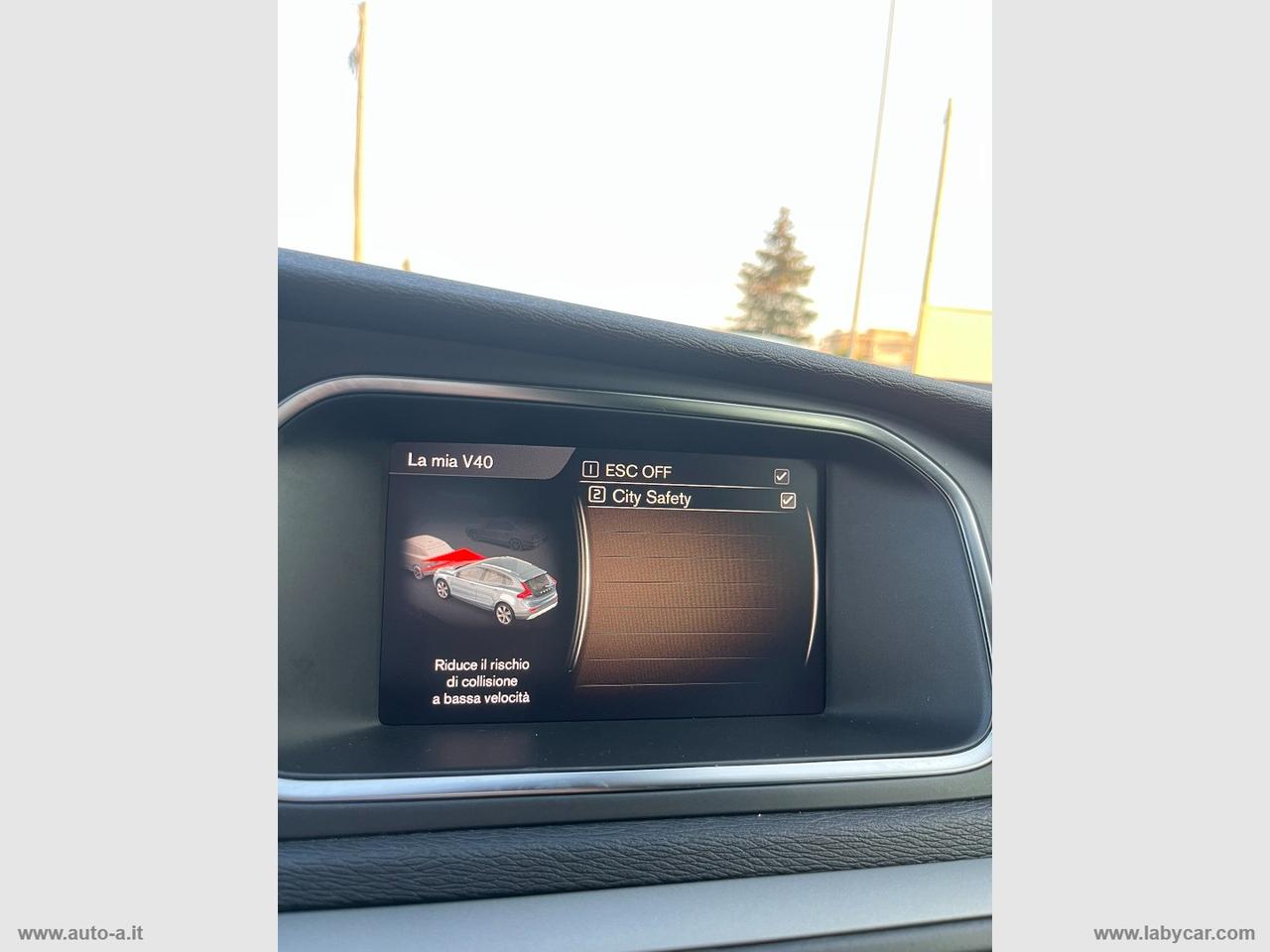 VOLVO V40 D2 Geartronic CROSS COUTRY