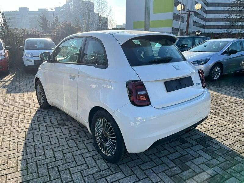 FIAT 500 Icon Berlina