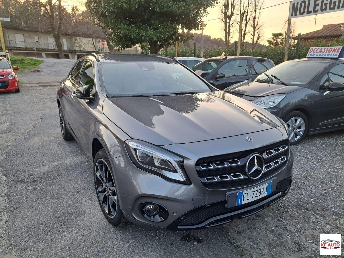 MERCEDES GLA - 180D Automatic Premium
