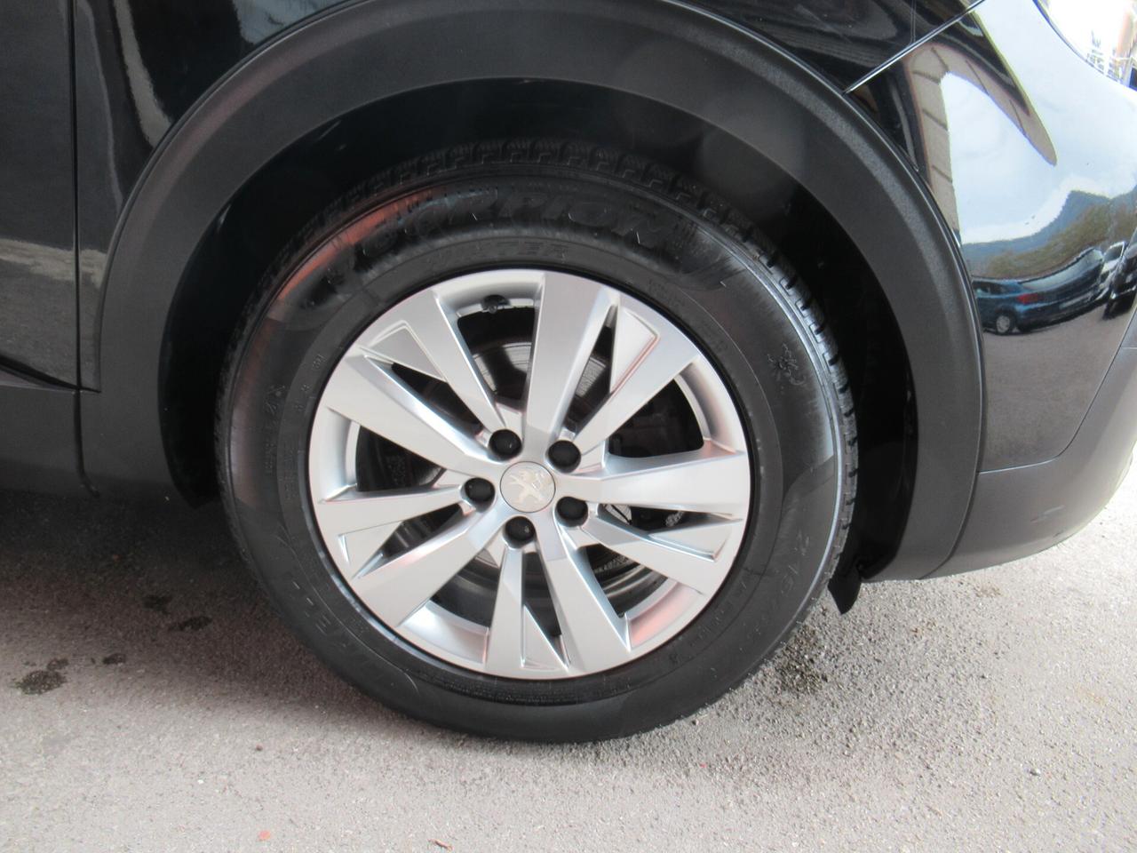 Peugeot 3008 BlueHDi 130 S&S Business