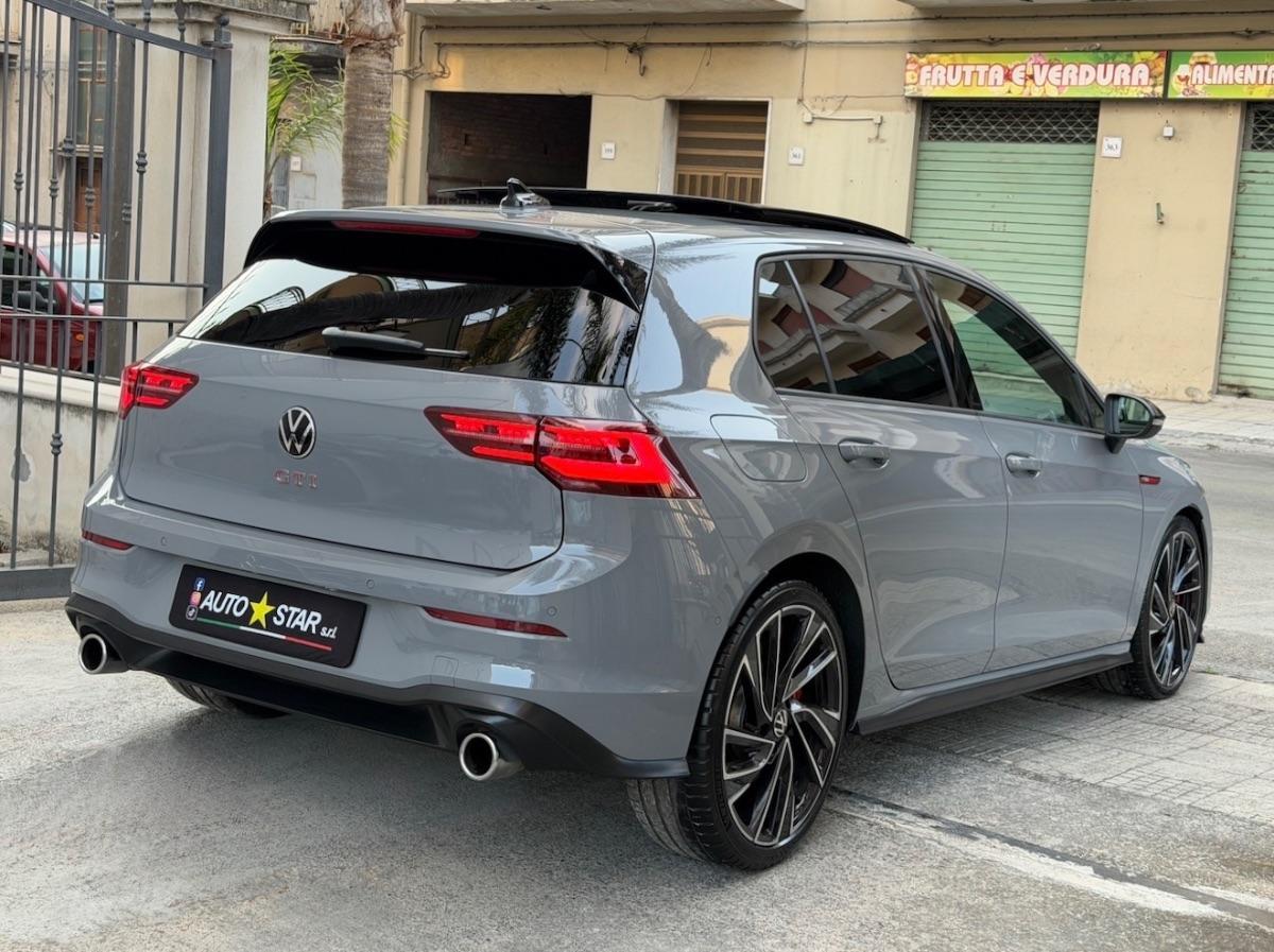 Volkswagen Golf 8 GTI 2.0 TSI 245CV