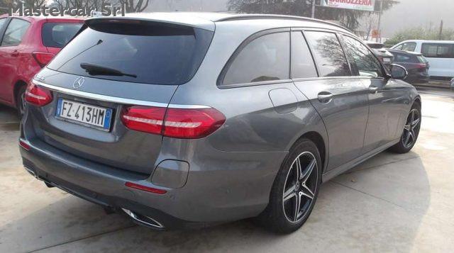 MERCEDES-BENZ E 300 Classe E SW de eq-power Premium auto - FZ413HM