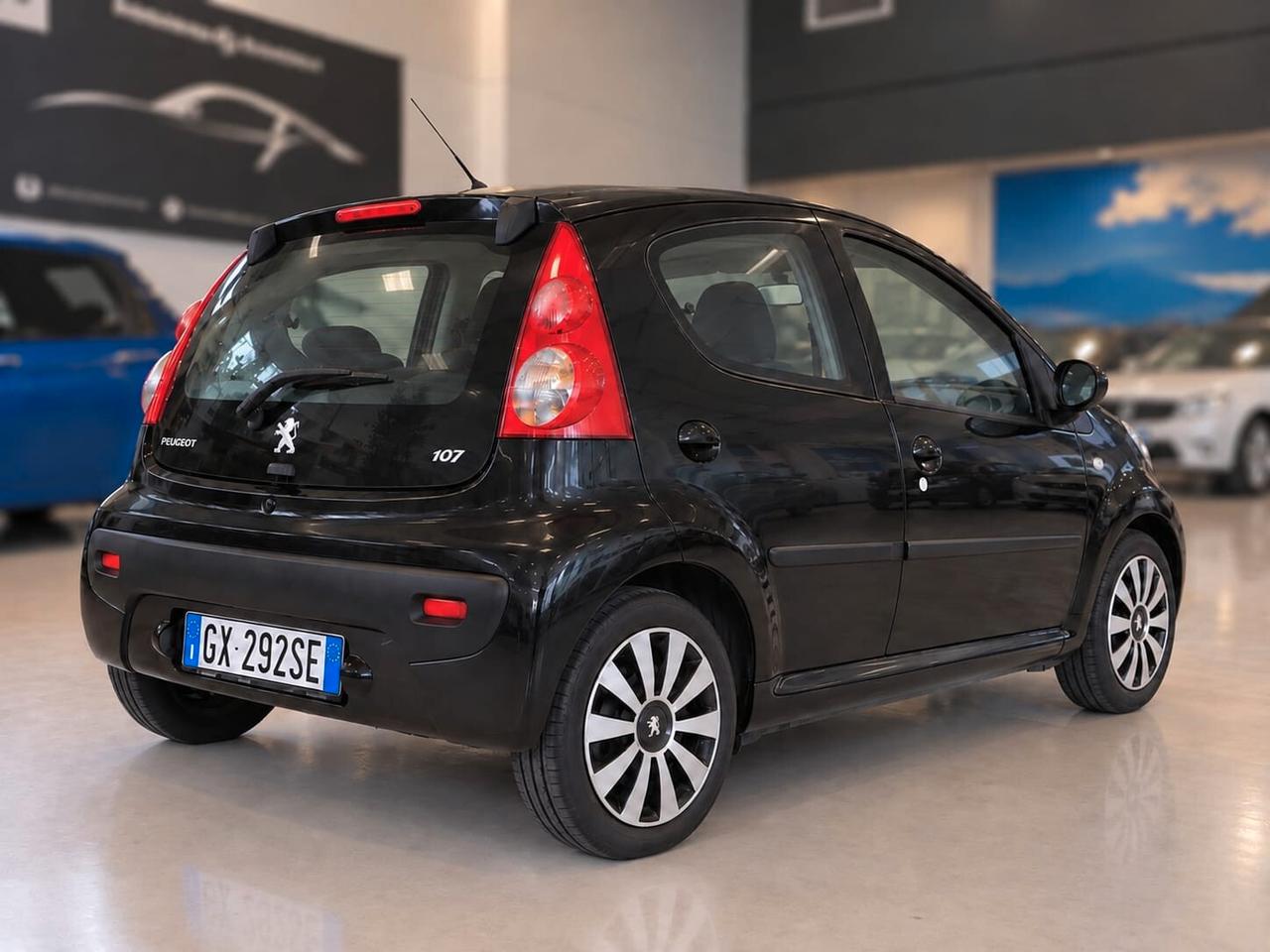 Peugeot 107 1.0 68CV 5p. Plaisir