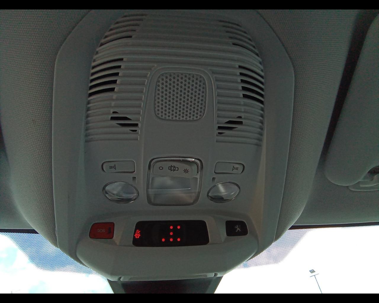 PEUGEOT 5008 2ª serie - 5008 BlueHDi 130 S&S EAT8 Allure