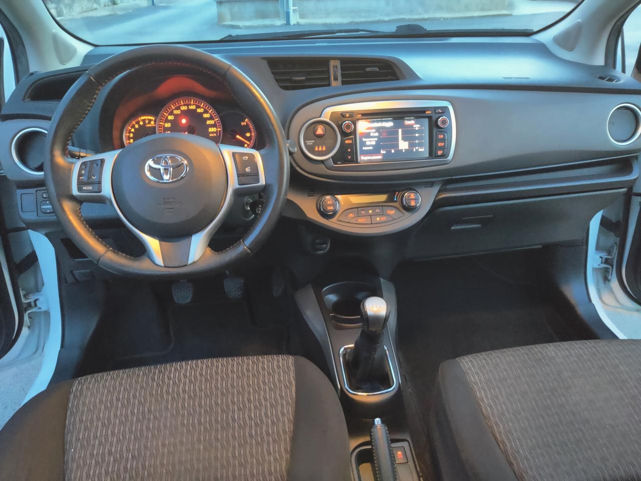 Toyota Yaris 1.0 5 porte Lounge